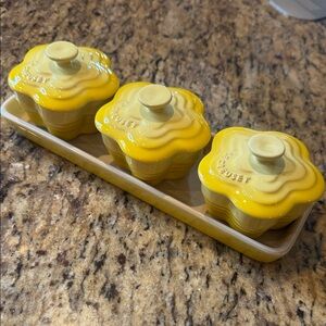 Le Creuset Soleil Yellow Flower Cocottes with Tray NWT